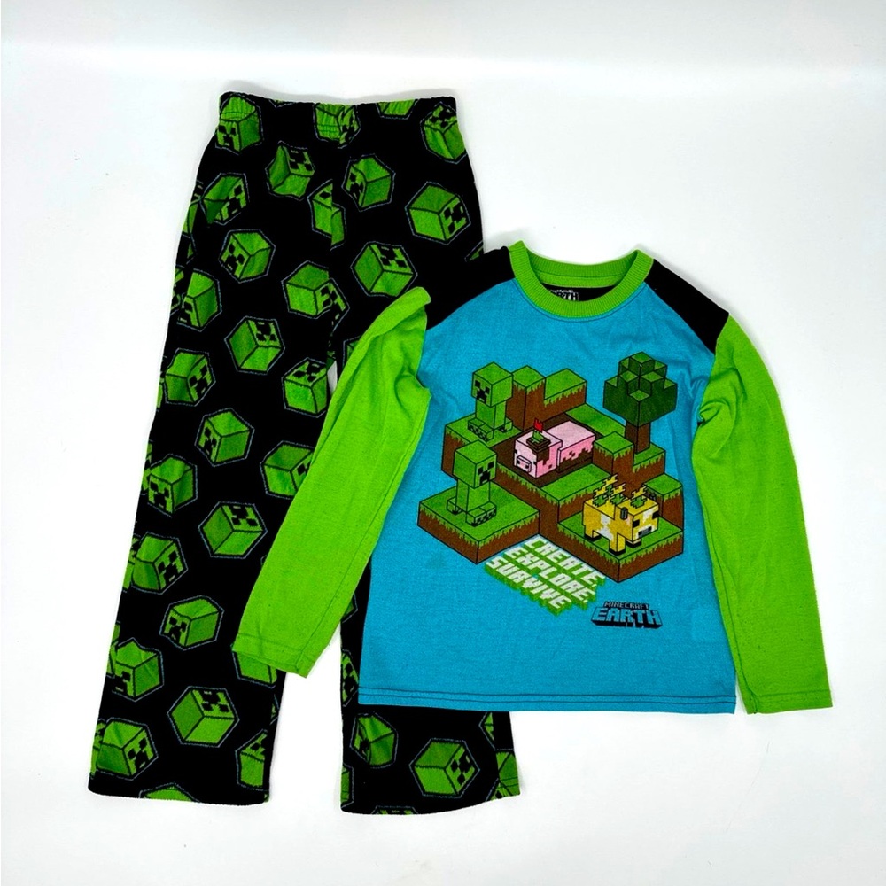 Minecraft Earth Creeper Boys Pajamas - Size 8